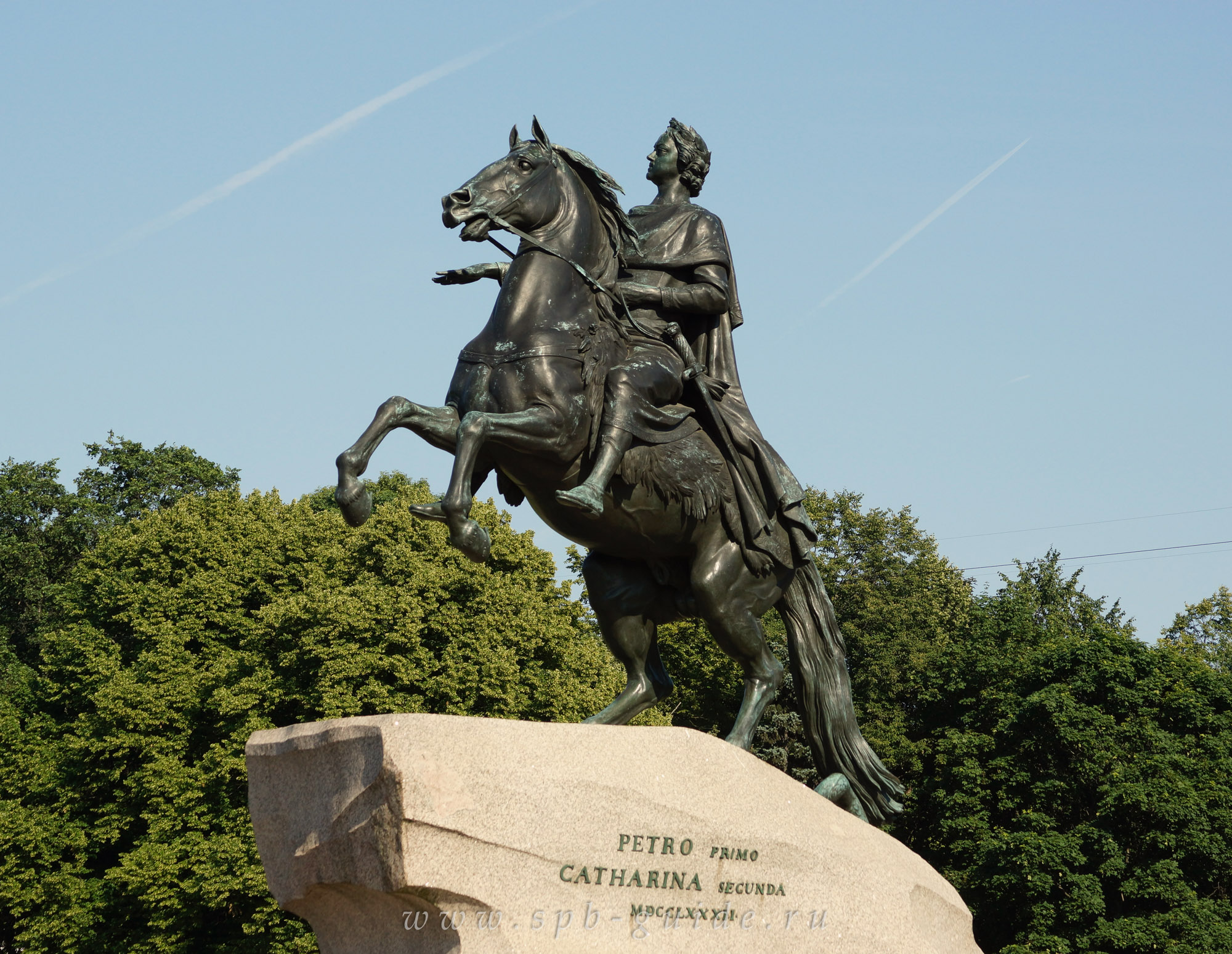 Описание памятника петра 1 в петербурге