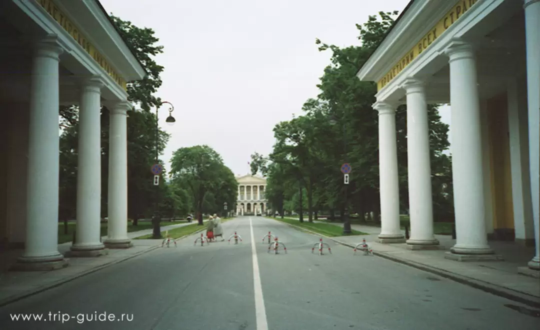 Смольный, Санкт-Петербург Смольный, Санкт-Петербург