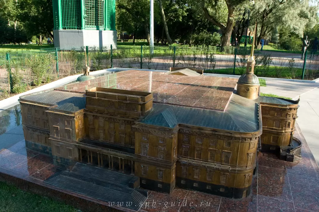 Михайловский замок — «Мини город» Михайловский замок — «Мини город»