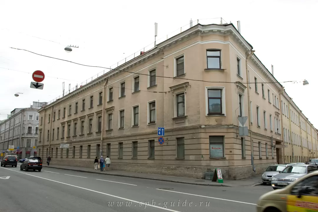 Вознесенский дом 9 — здесь раньше висел нос майора Ковалева Вознесенский дом 9 — здесь раньше висел нос майора Ковалева