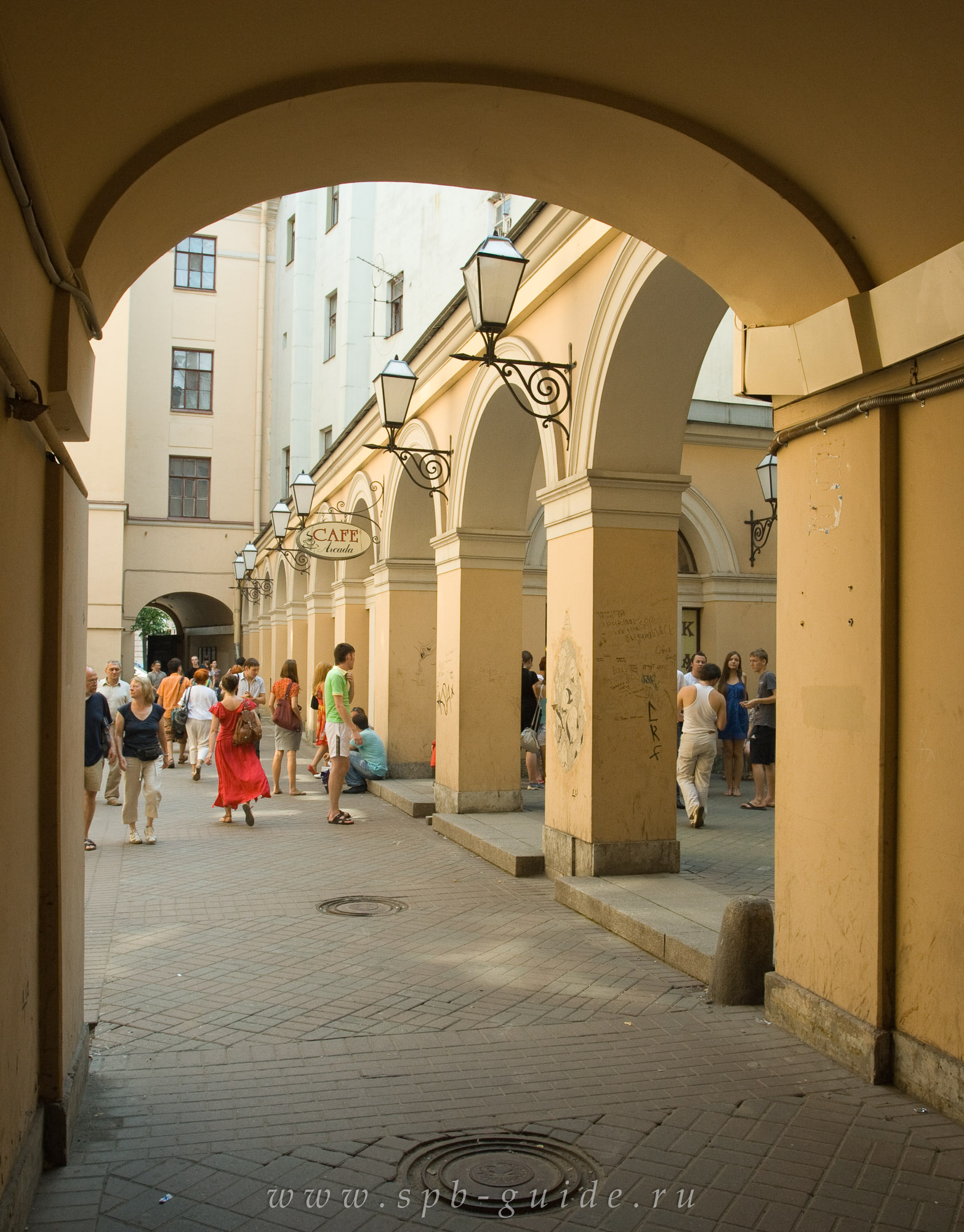 Дворы капеллы в Санкт-Петербурге Дворы капеллы в Санкт-Петербурге