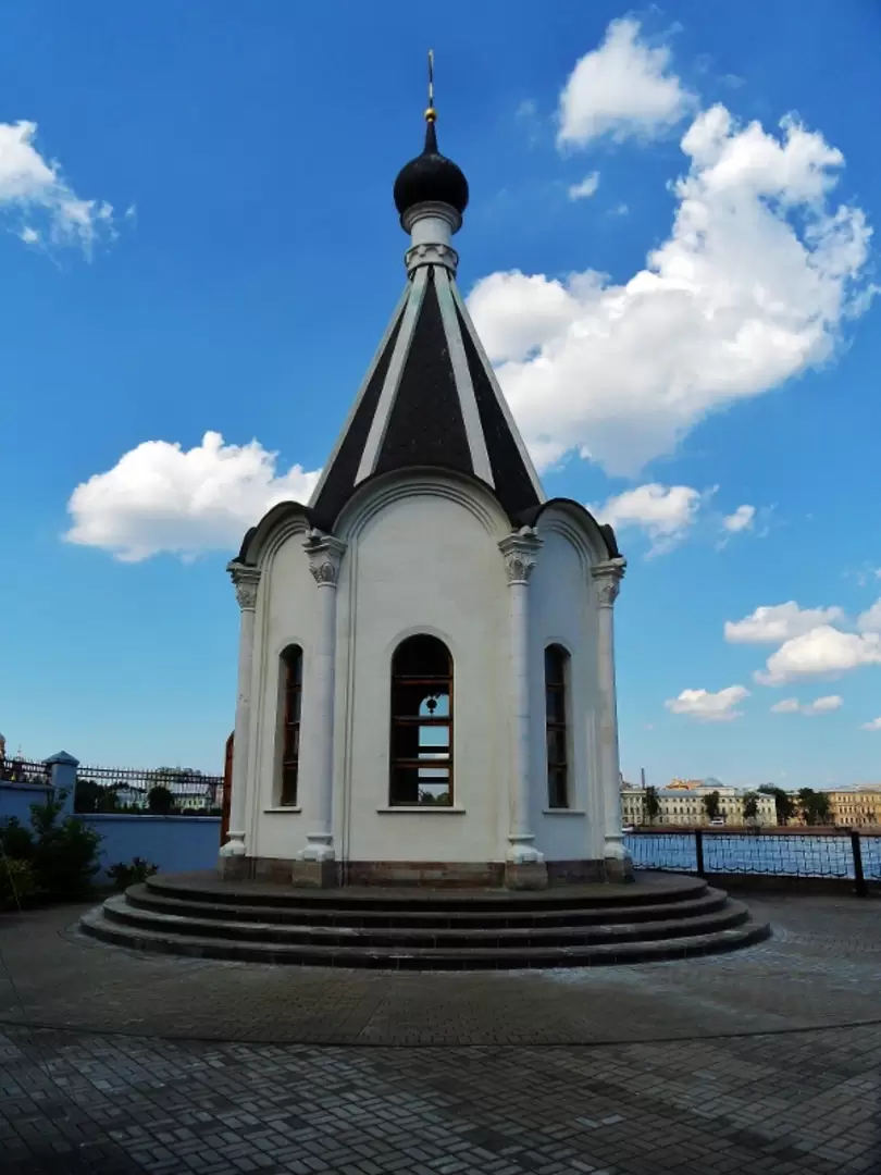 Часовня Св. Николая (Спас-на-водах) в Санкт-Петербурге Часовня Св. Николая (Спас-на-водах) в Санкт-Петербурге