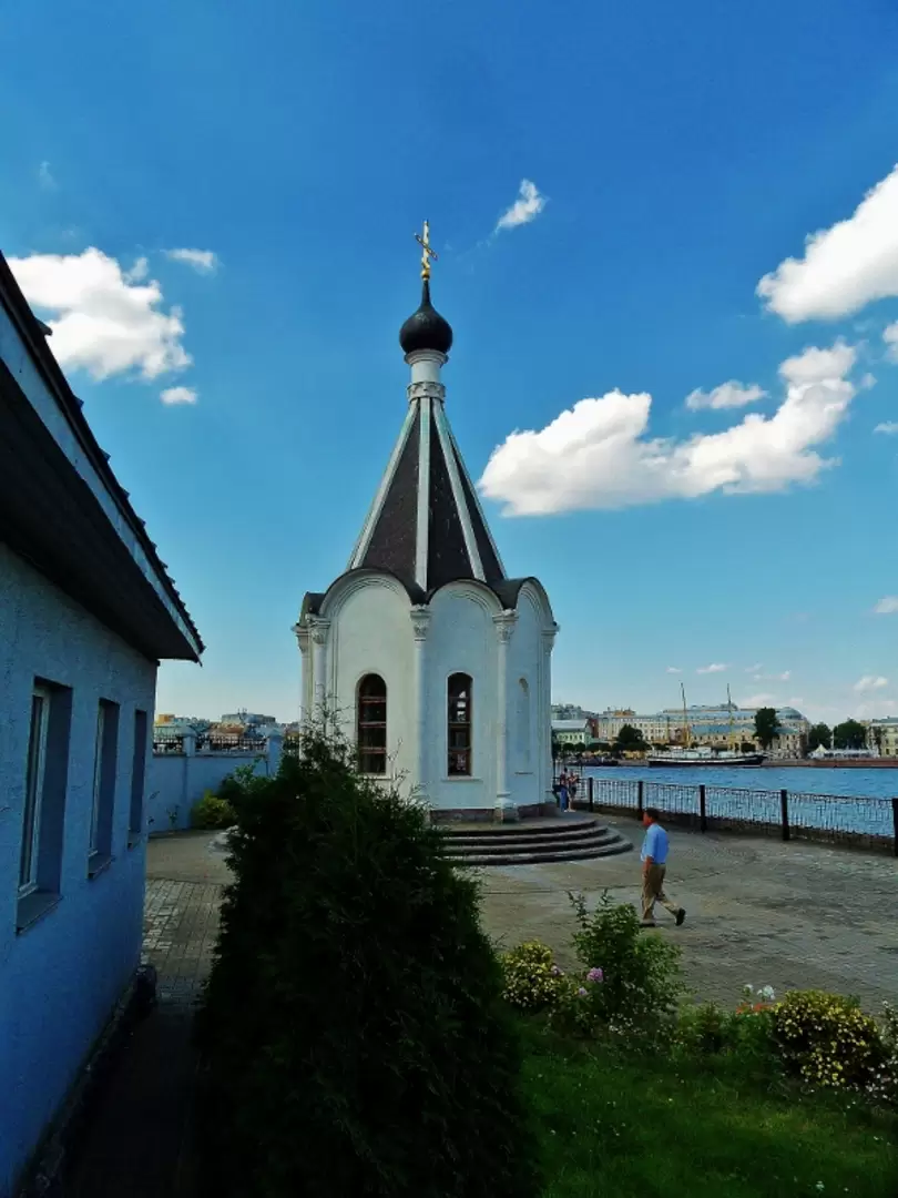 Комплекс часовни Св. Николая (Спас-на-водах) в Санкт-Петербурге Комплекс часовни Св. Николая (Спас-на-водах) в Санкт-Петербурге