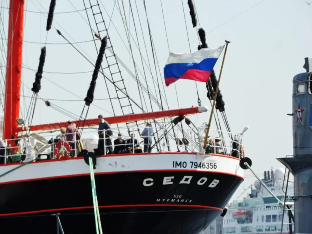 Барк «Седов» перед кругосветным походом Барк «Седов» перед кругосветным походом