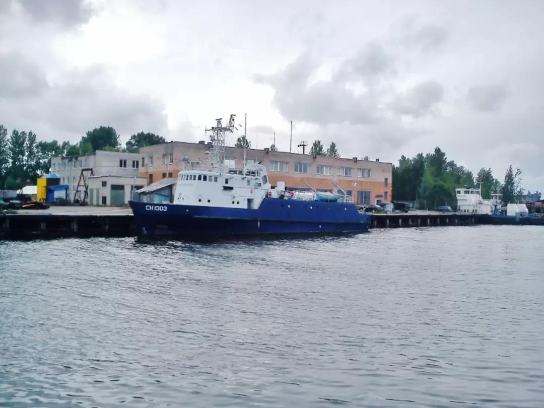 Сидоровский канал. Санитарное судно СН-1303 «Росприроднадзор» Сидоровский канал. Санитарное судно СН-1303 «Росприроднадзор»