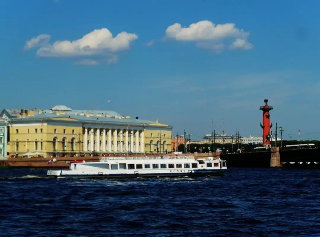 Теплоход «Нева-1» Теплоход «Нева-1»