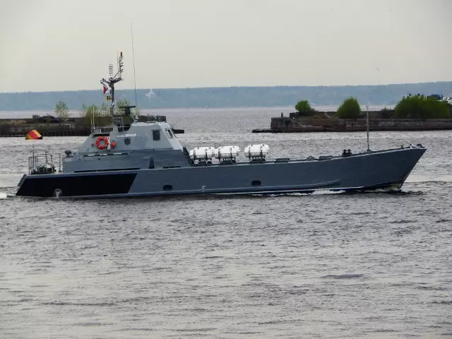 «Контр-Адмирал Демидов» — десантный катер на воздушной каверне проекта 11770 «Серна» «Контр-Адмирал Демидов» — десантный катер на воздушной каверне проекта 11770 «Серна»