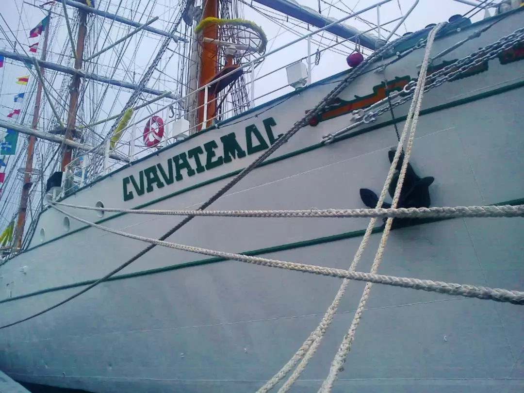 Барк «Куатемок» ВМС Мексики Барк «Куатемок» ВМС Мексики