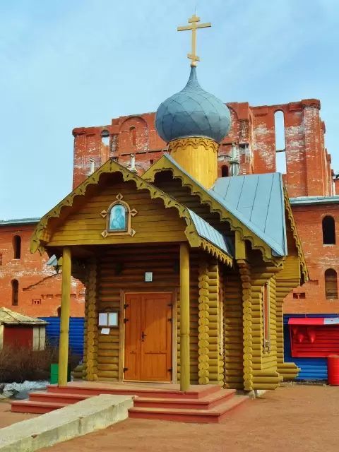 Часовня храма Благовещения Пресвятой Богородицы в Полюстрово Часовня храма Благовещения Пресвятой Богородицы в Полюстрово