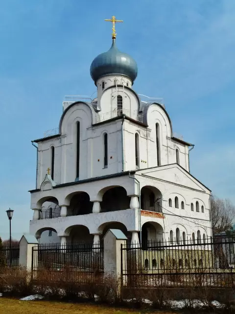 Храм Благовещения Пресвятой Богородицы в Бестужевском саду в Санкт-Петербурге Храм Благовещения Пресвятой Богородицы в Бестужевском саду в Санкт-Петербурге