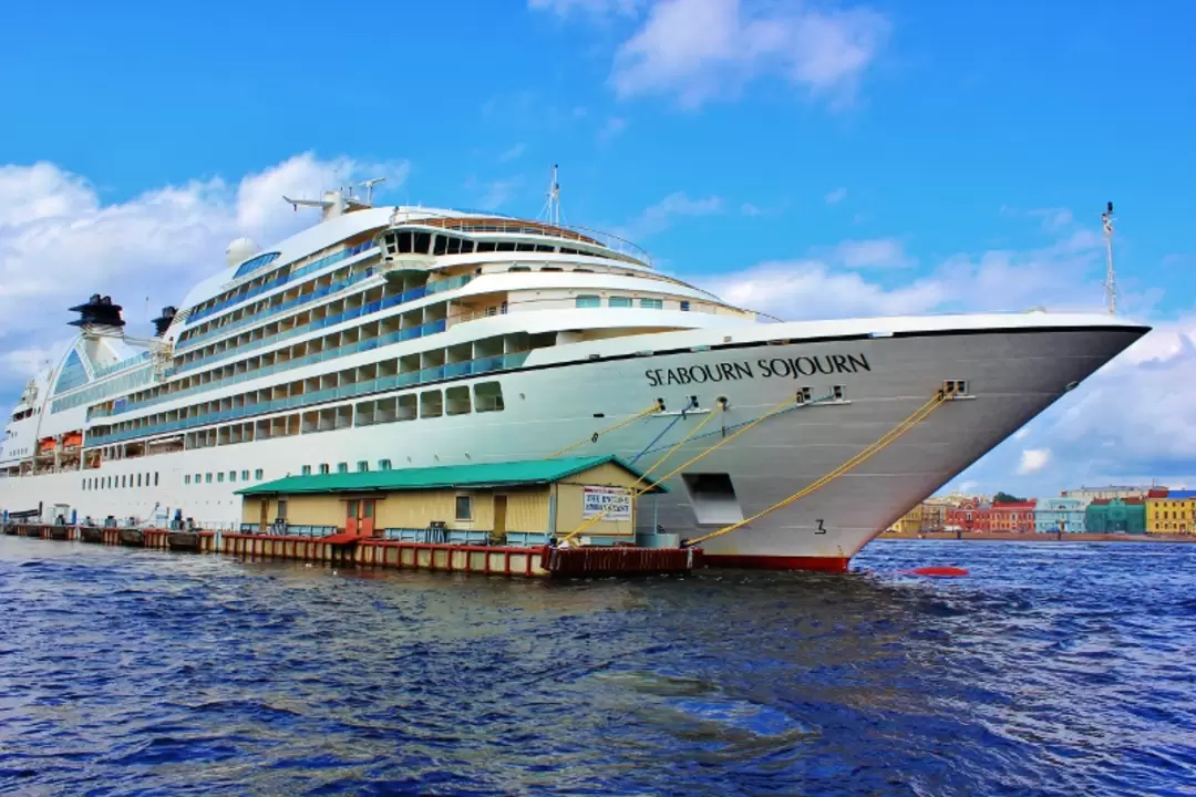 «Seabourn Sojourn» — круизный лайнер класса люкс «Seabourn Sojourn» — круизный лайнер класса люкс