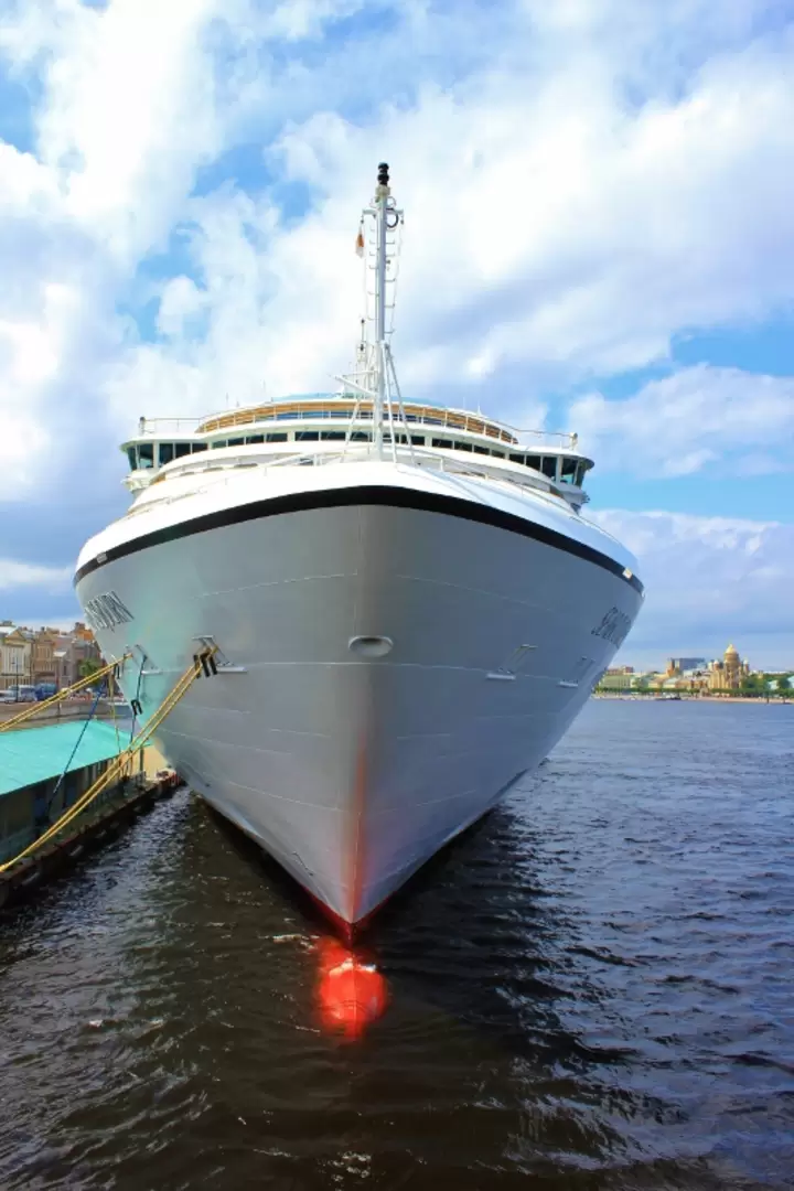 «Seabourn Sojourn» — круизный лайнер класса люкс «Seabourn Sojourn» — круизный лайнер класса люкс