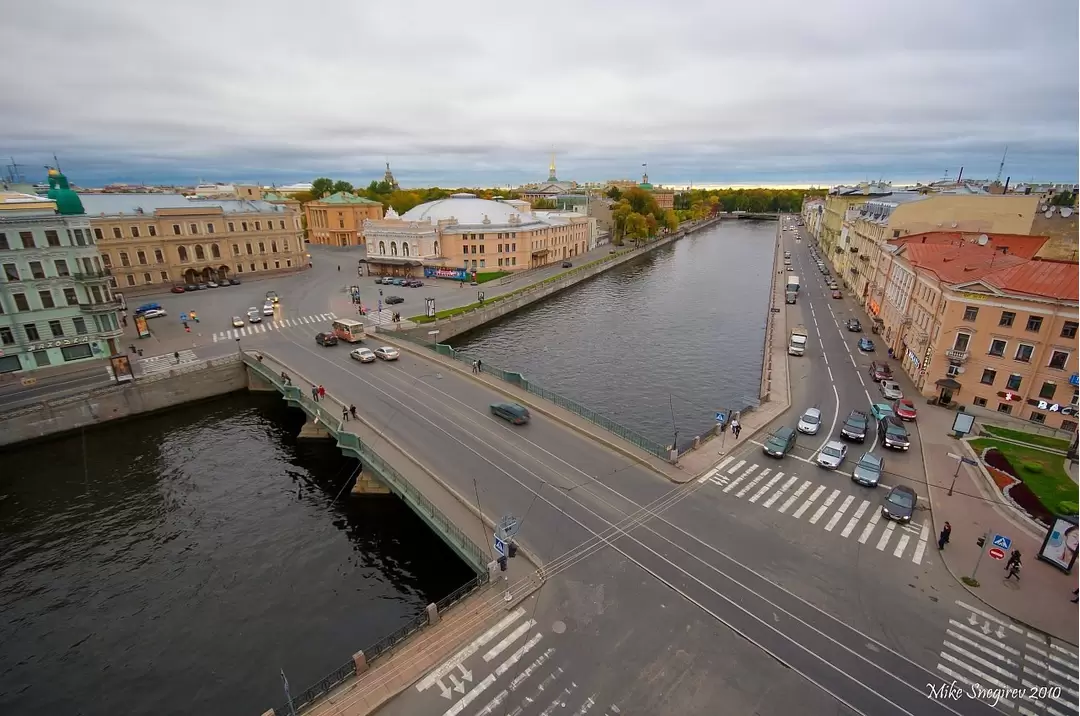 Экскурсии по крышам Санкт-Петербурга, мост Белинского и цирк Чинизелли Экскурсии по крышам Санкт-Петербурга, мост Белинского и цирк Чинизелли