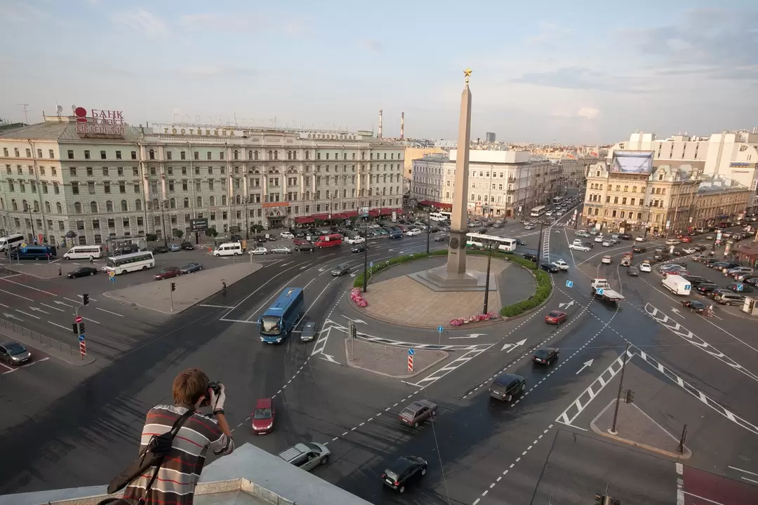 Экскурсии по крышам Санкт-Петербурга, площадь Восстания Экскурсии по крышам Санкт-Петербурга, площадь Восстания