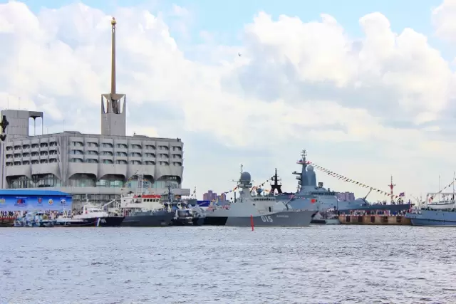 Старый Морской вокзал в Санкт-Петербурге Старый Морской вокзал в Санкт-Петербурге