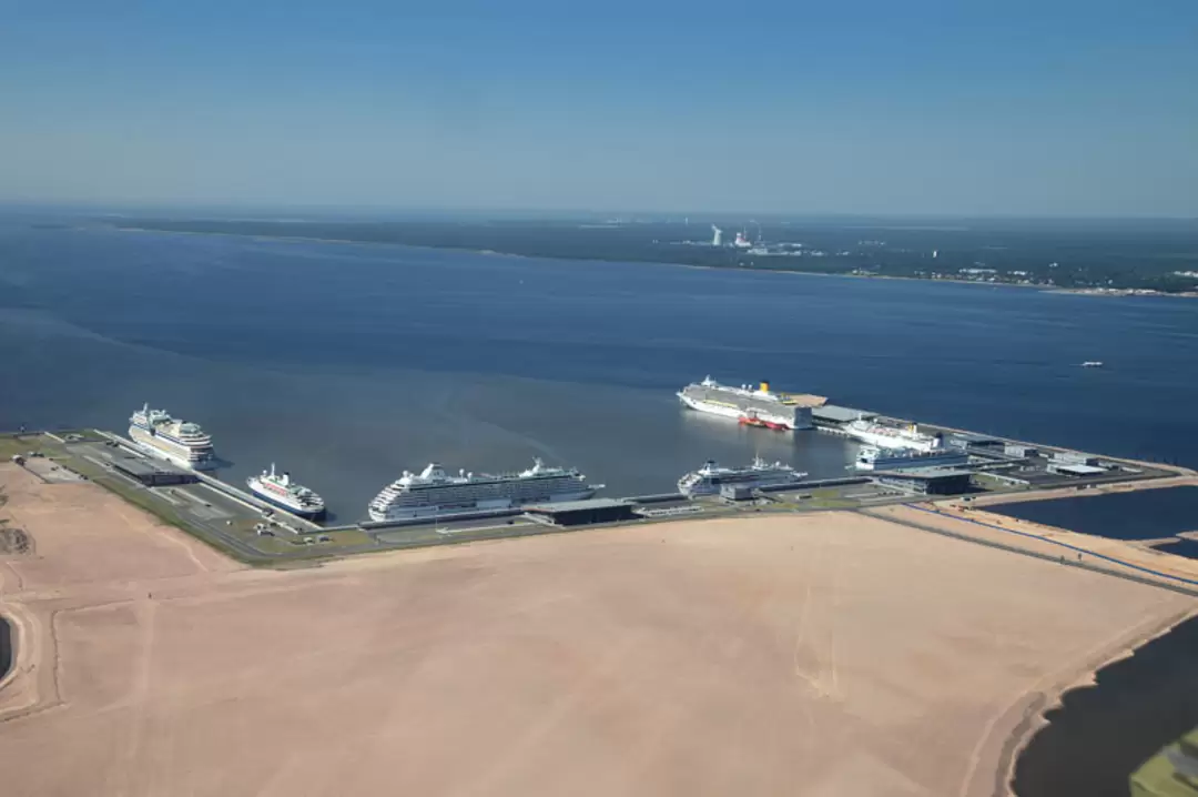 Пассажирский порт «Морской фасад» Пассажирский порт «Морской фасад»