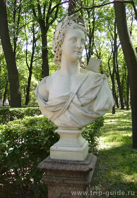 Аллегория Солнца (Аполлон). П. Баратта, Италия, 18 в. Аллегория Солнца (Аполлон). П. Баратта, Италия, 18 в.