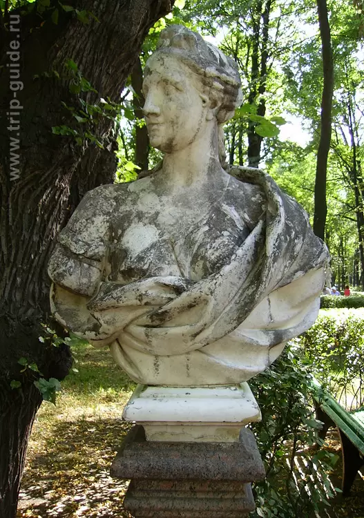 Коринна. Неизвестный скульптор, Италия, 18 в. Коринна. Неизвестный скульптор, Италия, 18 в.