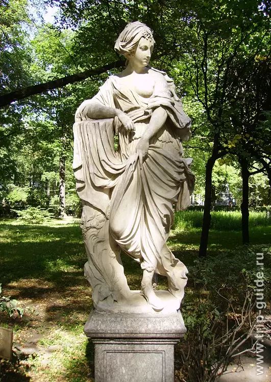 Нимфа Летнего сада. Т. Квеллинус, Фландрия, 1690-е года Нимфа Летнего сада. Т. Квеллинус, Фландрия, 1690-е года