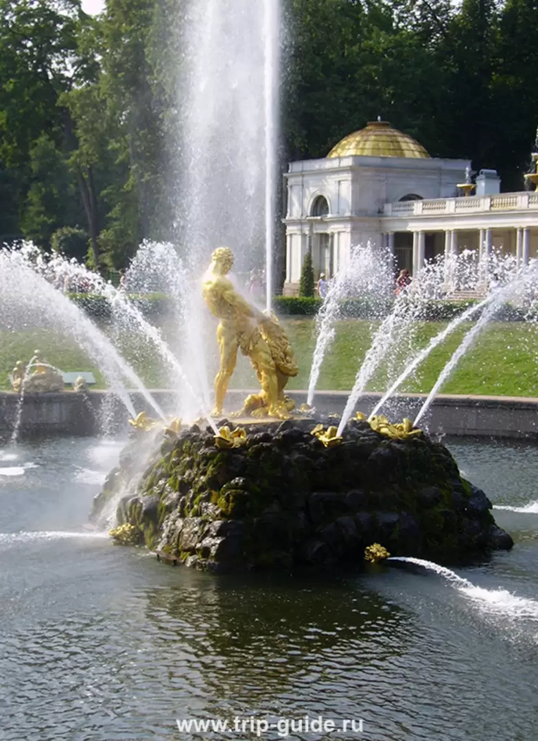 Петергоф, Самсон, разрывающий пасть льва Петергоф, Самсон, разрывающий пасть льва