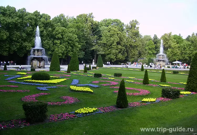 Римские фонтаны в Петергофе, фото Римские фонтаны в Петергофе, фото