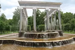 Львиный каскад в Петергофе Львиный каскад в Петергофе