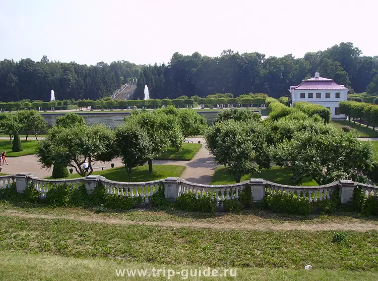 Петергоф, дворец Марли и пруд Петергоф, дворец Марли и пруд