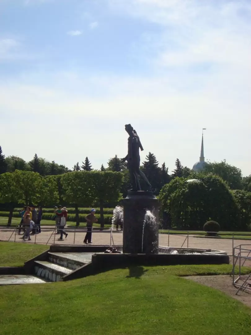 Виды Петергофа. Верхний сад. Аполлон Бельведерский Виды Петергофа. Верхний сад. Аполлон Бельведерский