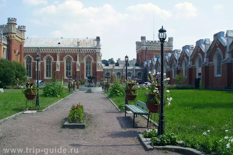 Императорские конюшни, ныне — санаторий Императорские конюшни, ныне — санаторий