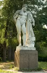 Статуя Геракла Статуя Геракла