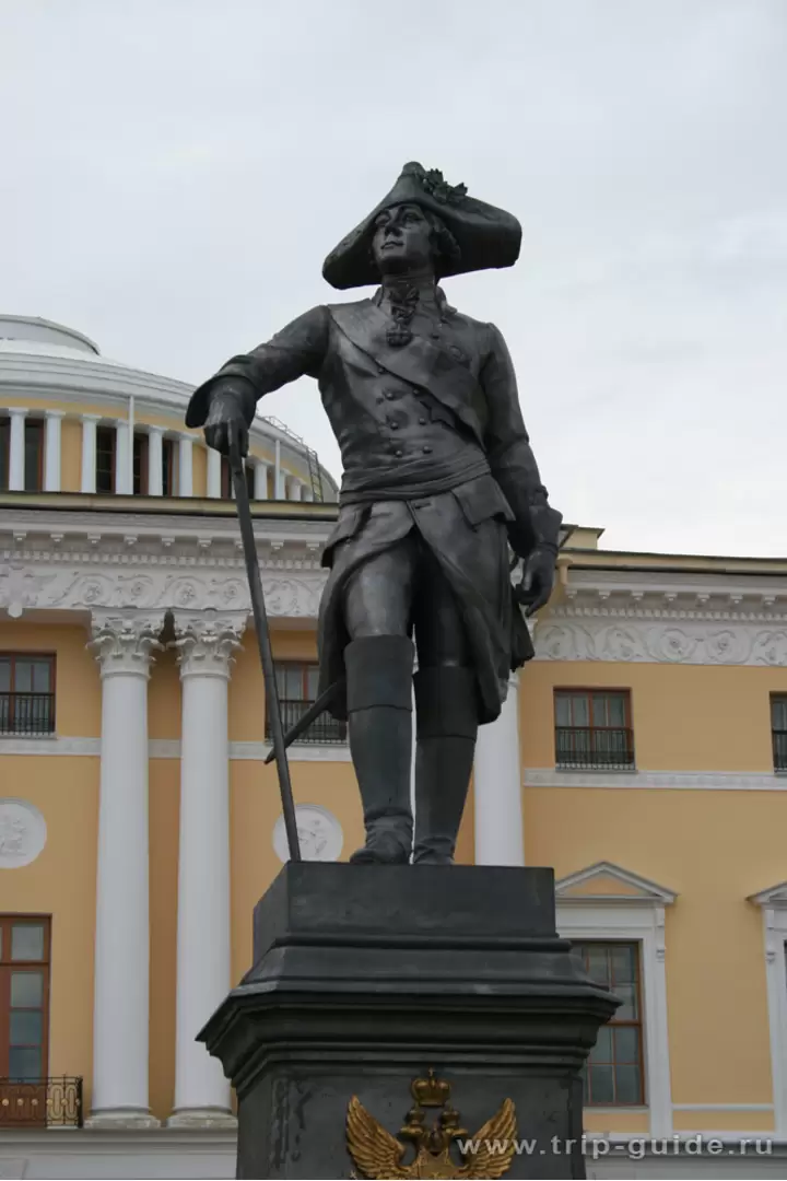 Павловский парк, памятник Павлу I Павловский парк, памятник Павлу I