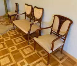Мебель начала 20 века в Кленовой гостиной