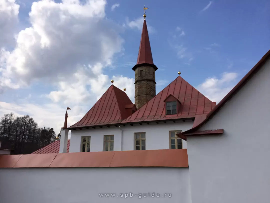 Вид на Приоратский дворец Вид на Приоратский дворец