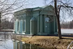 Павильон Венеры на острове Любви Павильон Венеры на острове Любви