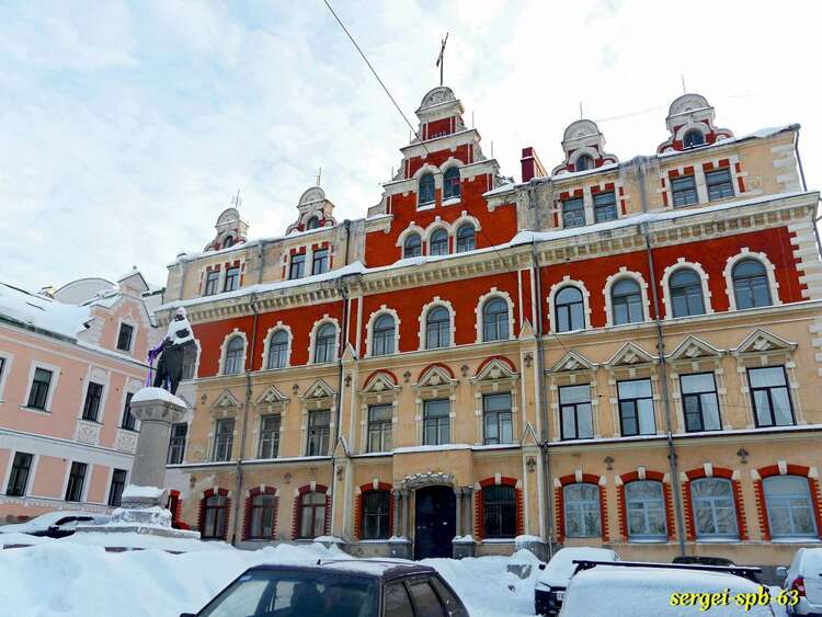 Ратушная площадь Выборг зима