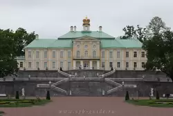 Меншиковский дворец (Большой дворец) в Ораниенбауме Меншиковский дворец (Большой дворец) в Ораниенбауме
