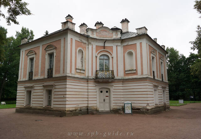 Ораниенбаум, Дворец Петра III