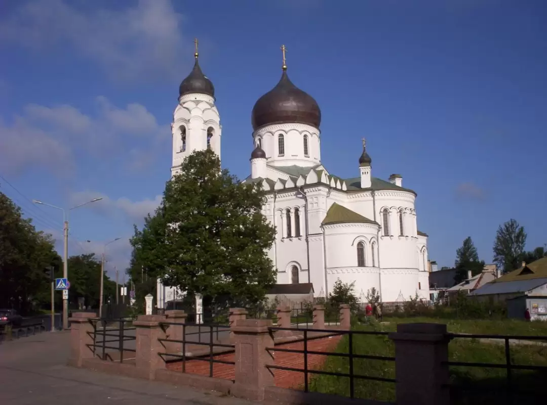 Собор Архангела Михаила в Ломоносове Собор Архангела Михаила в Ломоносове
