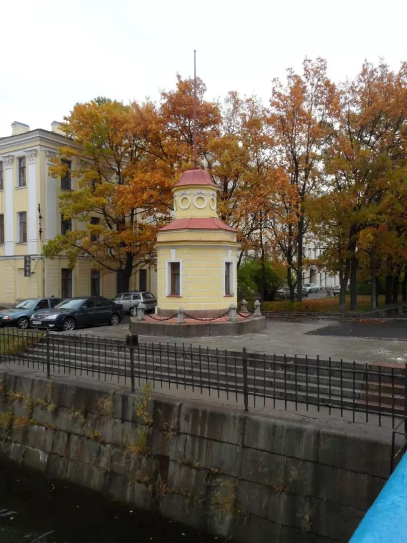Павильон мареографа на Обводном канале около Синего моста