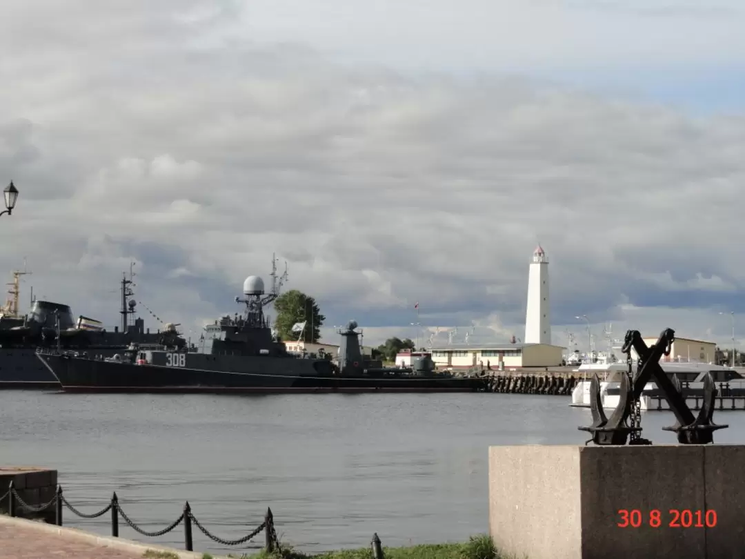 Якоря, корабли, маяки в Кронштадте Якоря, корабли, маяки в Кронштадте