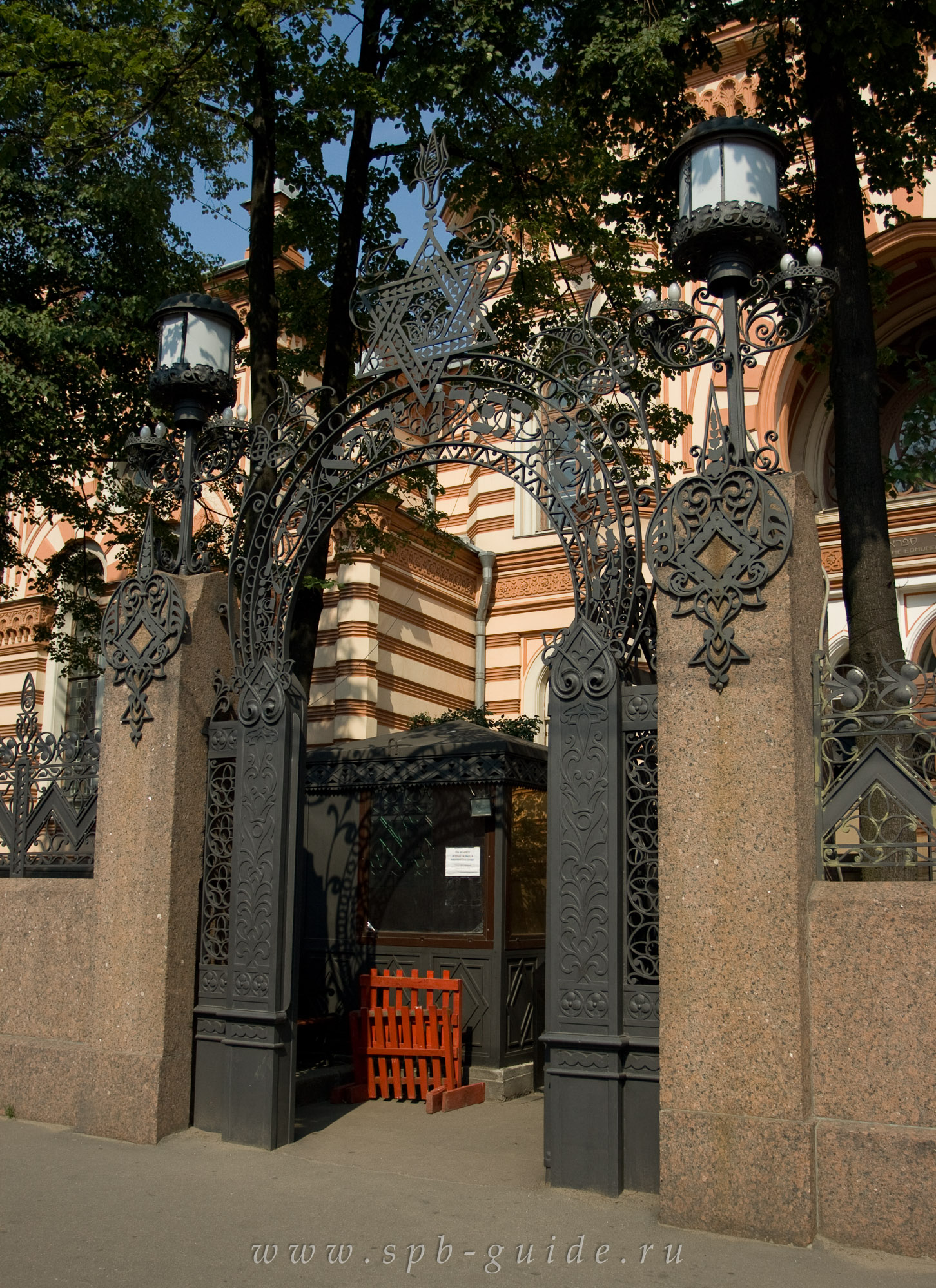 Синагога в Санкт-Петербурге Синагога в Санкт-Петербурге