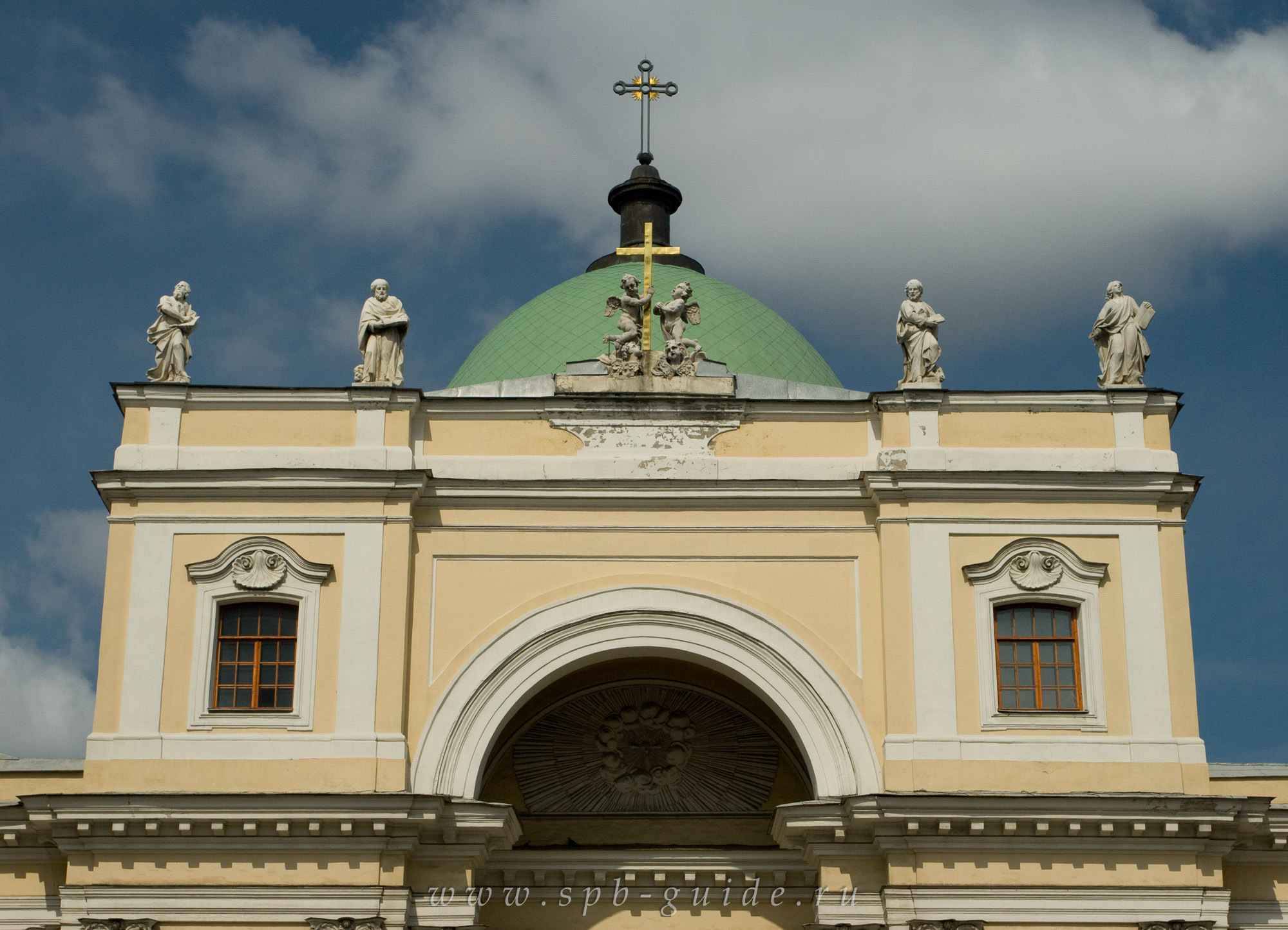 Святой екатерины спб. Храм Святой Екатерины в Санкт-Петербурге. Приход Святой Екатерины Александрийской Санкт-Петербург. Церковь Святой Екатерины Александрийской. Католический костел св Екатерины Санкт Петербург.