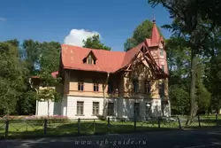 Детская художественная школа №10 в Санкт-Петербурге