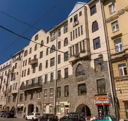 Дом Горького на Кронверкском 23