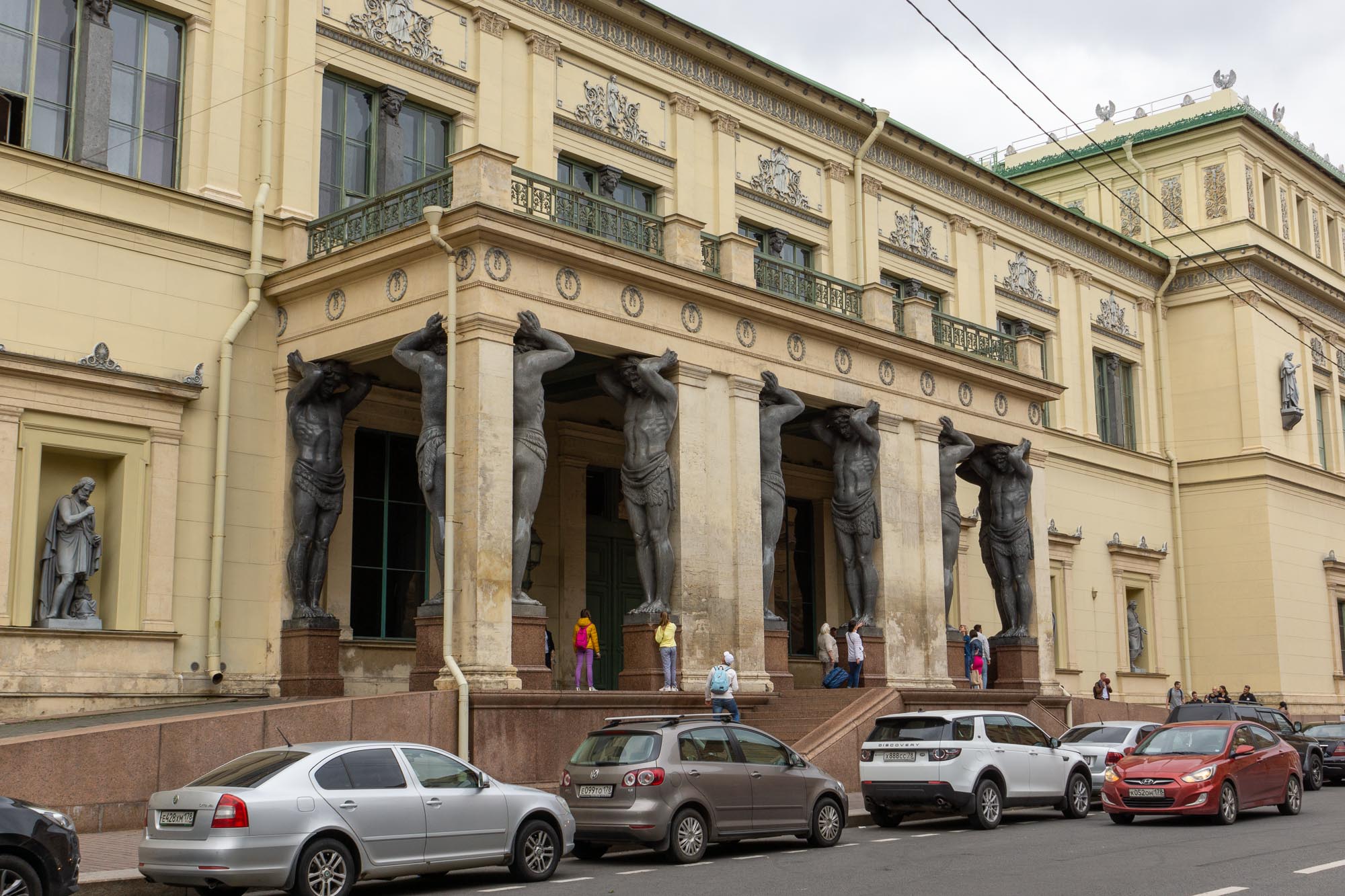 Портик Нового Эрмитажа Портик Нового Эрмитажа