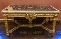 Мозаичный стол из интерьеров Михайловского дворца