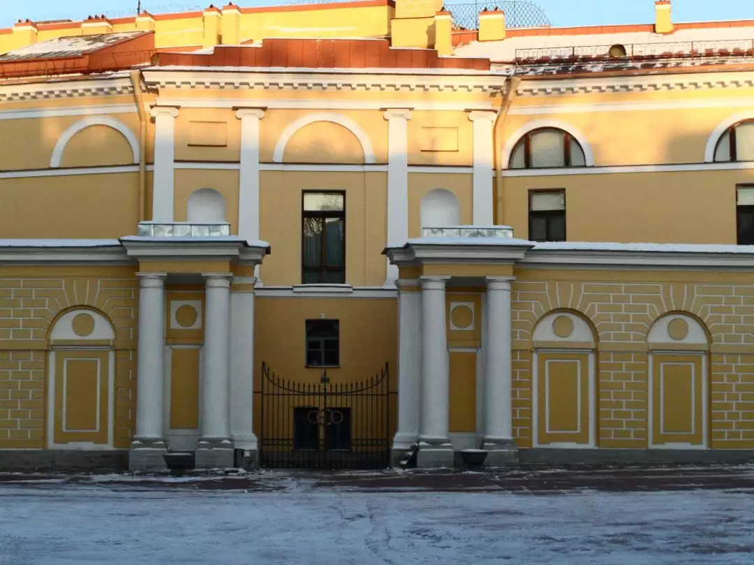 Ворота внутреннего двора Ворота внутреннего двора