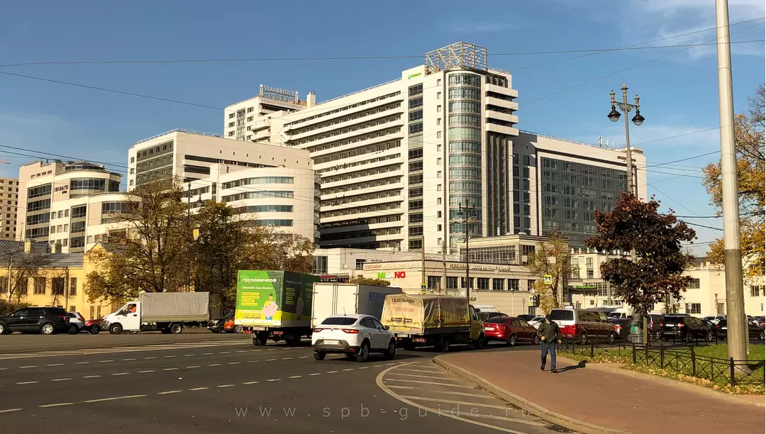 Гостиница «Холидей Инн Московские Ворота»
