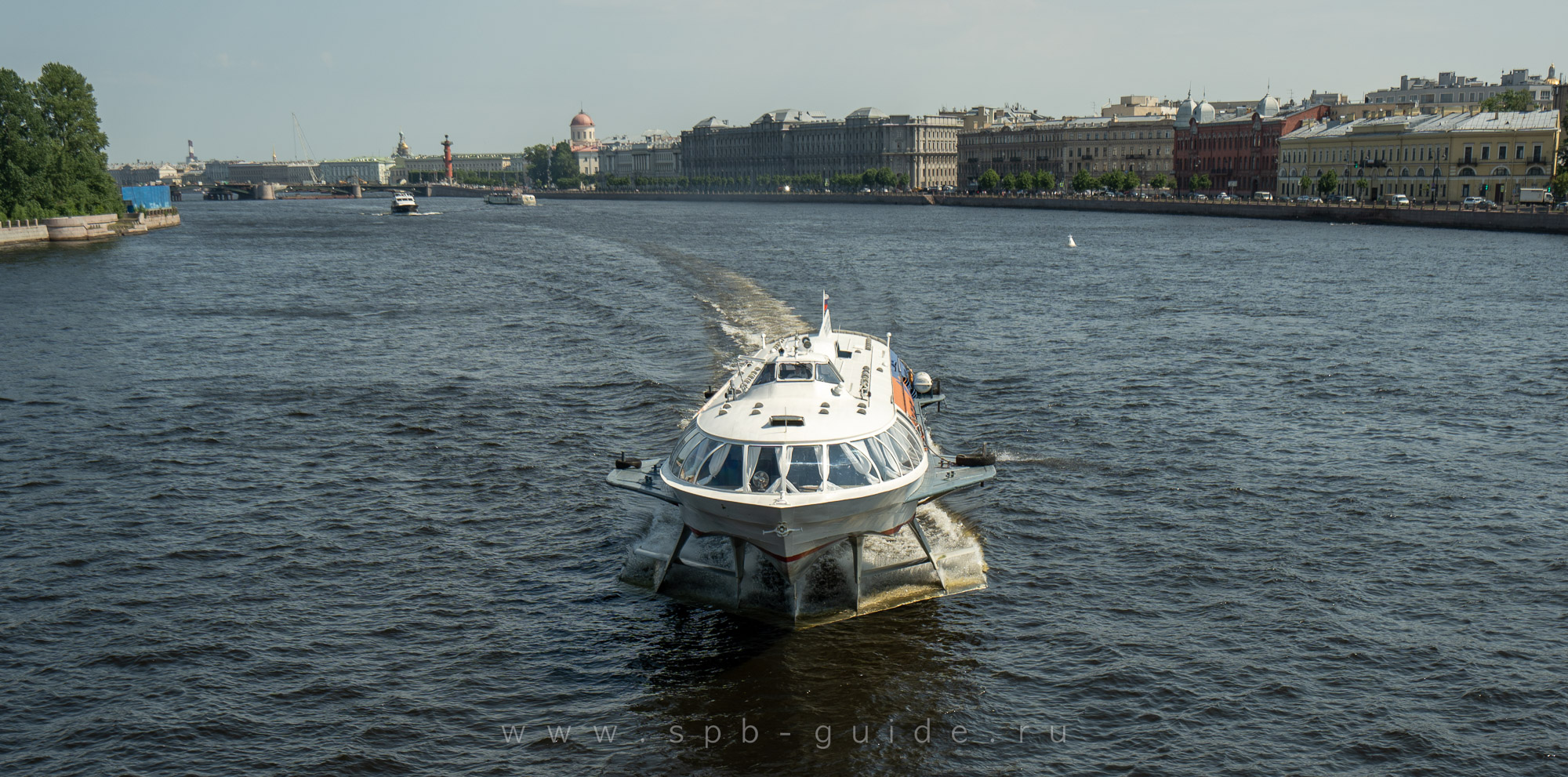 Метеор в Петергоф