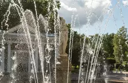 Фонтаны Адам и Ева Фонтаны Адам и Ева